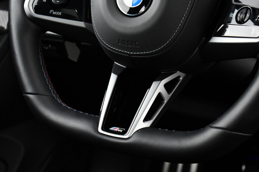 BMW M5 Touring | Kreidegrau Ind. | Ultimate Pack | Keramisch | Pano | Trekh | B&W | DA+