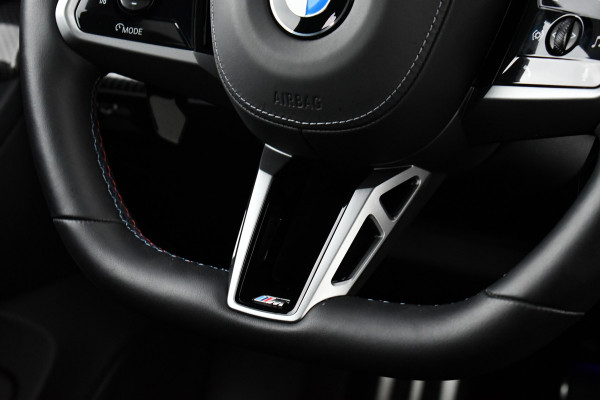BMW M5 Touring | Kreidegrau Ind. | Ultimate Pack | Keramisch | Pano | Trekh | B&W | DA+
