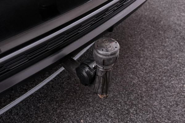Audi A6 Avant 55 TFSI e quattro Competition (PANO, TREKHAAK WEGKLAPBAAR, HEAD-UP, 360 CAMERA, STOELKOELING, DEALER ONDERHOUDEN)