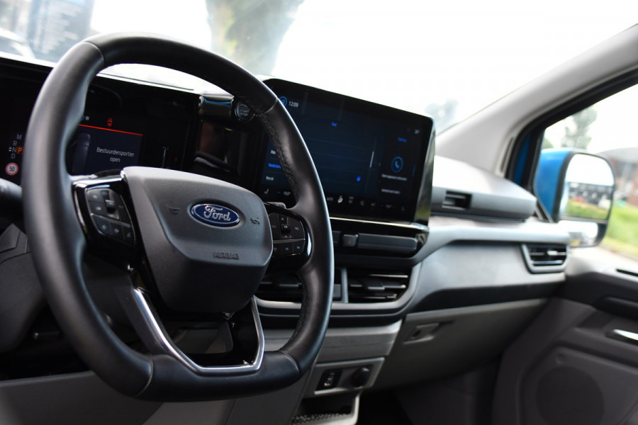 Ford Transit Custom 300 2.0 TDCI L1H1 Sport Camera, Cruise, Carplay, Virtual, 170pk, Stoelverwarming, Automaat, LED, Multimedia, Sensoren, Uniek!