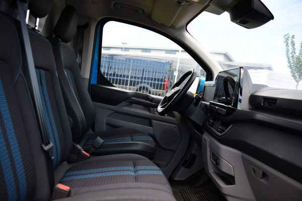 Ford Transit Custom 300 2.0 TDCI L1H1 Sport Camera, Cruise, Carplay, Virtual, 170pk, Stoelverwarming, Automaat, LED, Multimedia, Sensoren, Uniek!