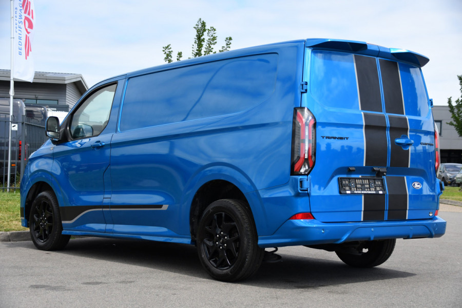 Ford Transit Custom 300 2.0 TDCI L1H1 Sport Camera, Cruise, Carplay, Virtual, 170pk, Stoelverwarming, Automaat, LED, Multimedia, Sensoren, Uniek!