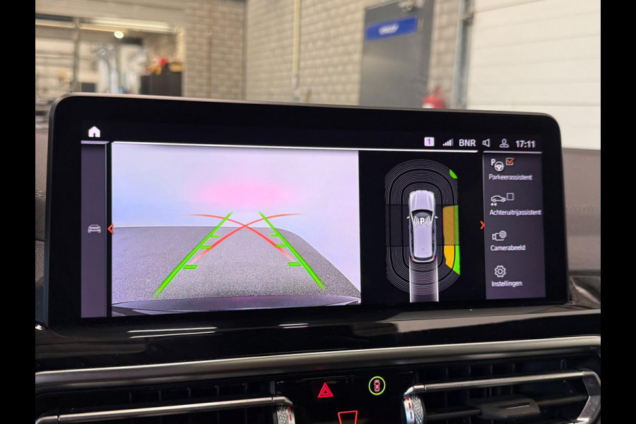 BMW iX3 High Executive M Sport 80 kWh Panoramadak Driving Adaptive Cryuise Control Leder Assistant Professional Camera Adaptief LED Shadow Line Stoelverwarming