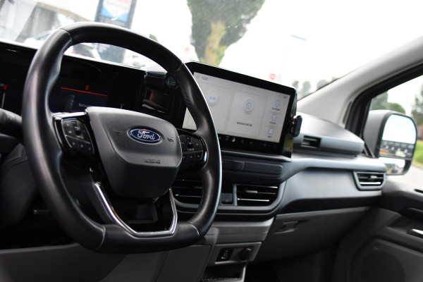 Ford Transit Custom 300 2.0 TDCI L2H1 Limited Camera, Cruise, Carplay, Virtual, 136pk, Stoelverwarming, Automaat, LED, Multimedia, Sensoren, Uniek!
