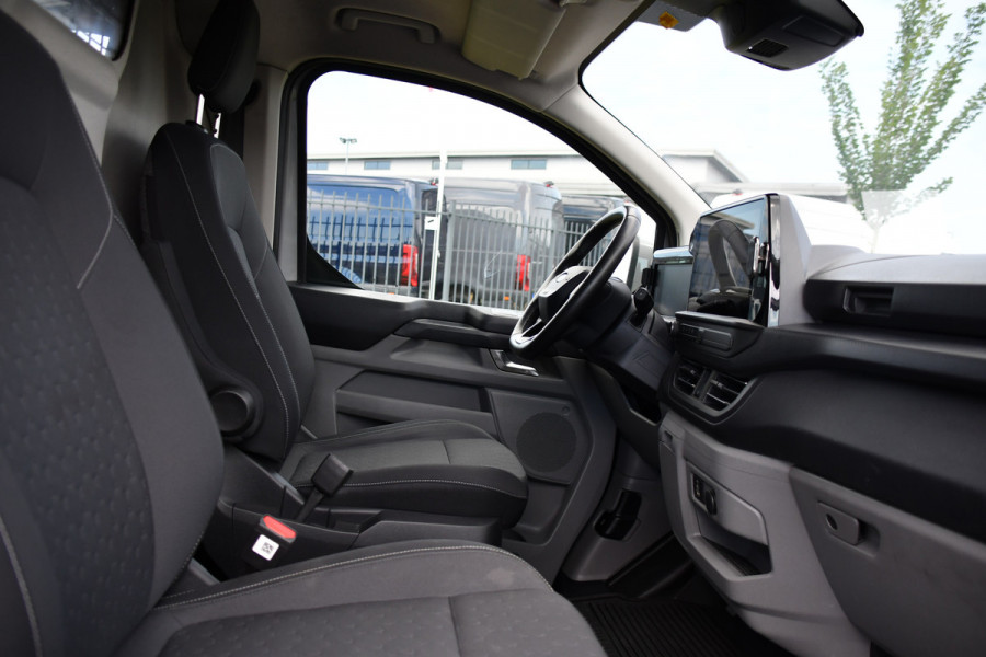 Ford Transit Custom 300 2.0 TDCI L2H1 Limited Camera, Cruise, Carplay, Virtual, 136pk, Stoelverwarming, Automaat, LED, Multimedia, Sensoren, Uniek!