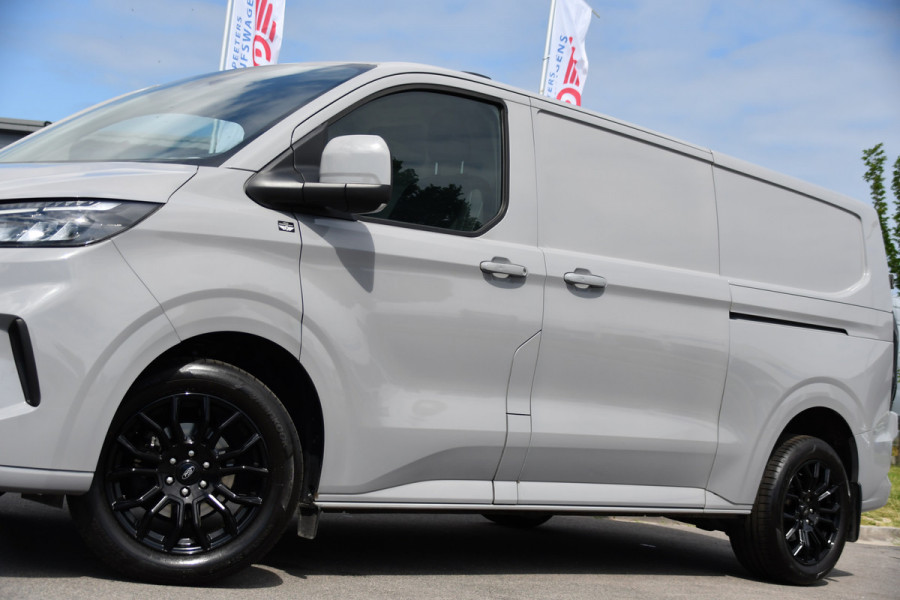 Ford Transit Custom 300 2.0 TDCI L2H1 Limited Camera, Cruise, Carplay, Virtual, 136pk, Stoelverwarming, Automaat, LED, Multimedia, Sensoren, Uniek!