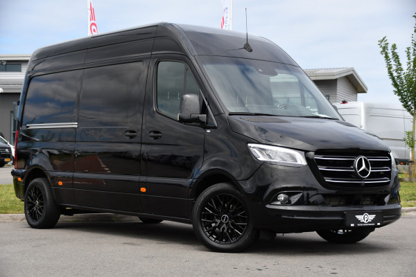 Mercedes-Benz Sprinter 314 2.2 CDI L2H2 Black Edition Full Options! Adaptieve Cruise, Camera, LED, Memory, Standkachel, Stoelverwarming, Trekhaak, Voorruit verwarming, Carplay, 10,5'' Mbux, Uniek!