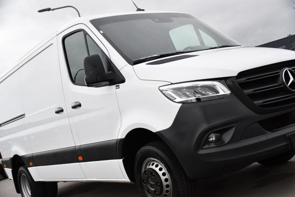 Mercedes-Benz Sprinter 519 V6 3.0 CDI L2H1 PB Edition Camera, Cruise, Carplay, 3500kg Trekhaak, LED, Mbux, Geveerde Stoel, Uniek! 319
