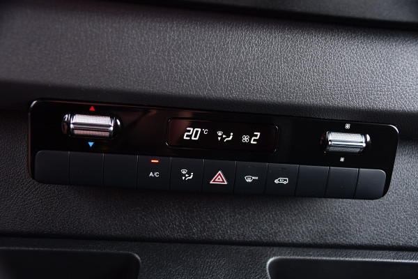 Mercedes-Benz Sprinter 519 V6 3.0 CDI L2H1 PB Edition Camera, Cruise, Carplay, 3500kg Trekhaak, LED, Mbux, Geveerde Stoel, Uniek! 319