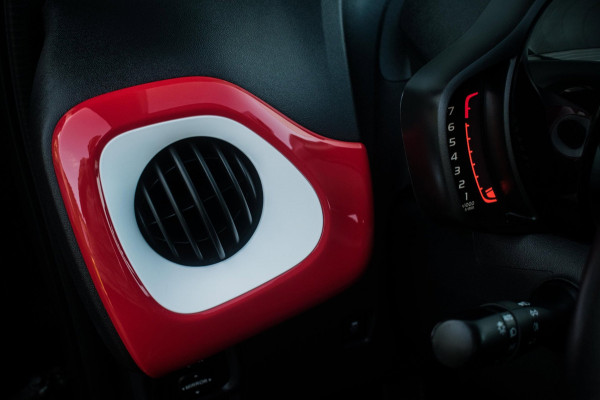 Citroën C1 1.0 VTi JCC+ Collectors Edition [ UNIEK Carplay Camera Nieuwstaat Climate Control Extra Getint Glas ]