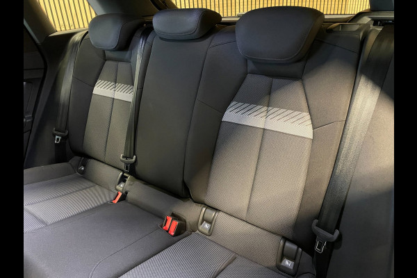 Audi Q4 e-tron 40 Advanced Edition 77 kWh|90% SOH|ELEK.TREKHAAK|ACC|CARPLAY|CAMERA|STOELVERW.|NAVI|NAP|NL-AUTO|INCL. BTW|1e EIG|
