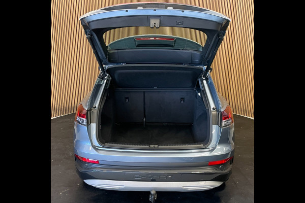 Audi Q4 e-tron 40 Advanced Edition 77 kWh|90% SOH|ELEK.TREKHAAK|ACC|CARPLAY|CAMERA|STOELVERW.|NAVI|NAP|NL-AUTO|INCL. BTW|1e EIG|