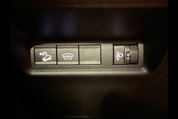 Jeep Avenger 54 kWh|95% SOH|BLACK EDITION|ELEK.A-KLEP|ACC|CAMERA|CARPLAY|ANDROID AUTO|STOELVERW.|PDC V+A|LMV|NAP|NL-AUTO|INCL.BTW|
