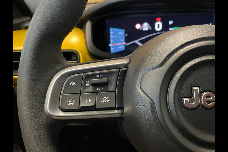 Jeep Avenger 54 kWh|95% SOH|BLACK EDITION|ELEK.A-KLEP|ACC|CAMERA|CARPLAY|ANDROID AUTO|STOELVERW.|PDC V+A|LMV|NAP|NL-AUTO|INCL.BTW|