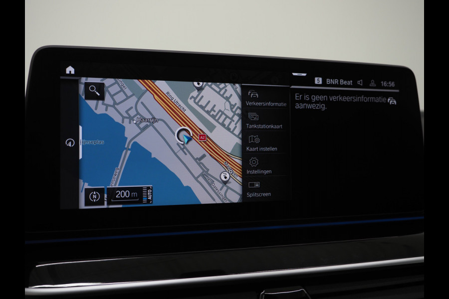 BMW 5 Serie Touring 530e M Sport Shadow Line | Panoramadak | Leder | LaserLED | HUD | Keyless | Sfeerlicht | Camera | Dodehoek