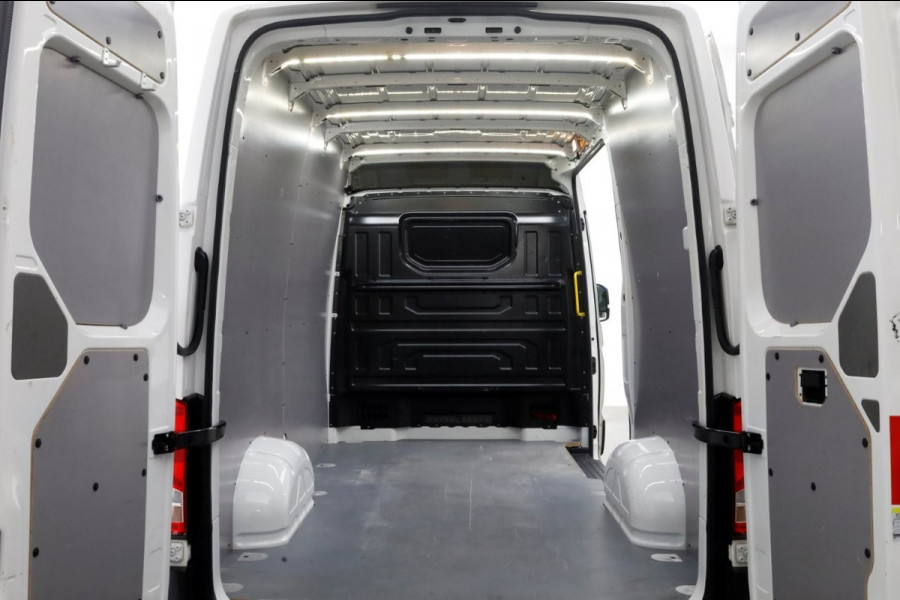 Volkswagen Crafter 30 2.0 TDI 140pk L3H3 (L2H2) Comfortline Airco/Navi/Camera 10-2022