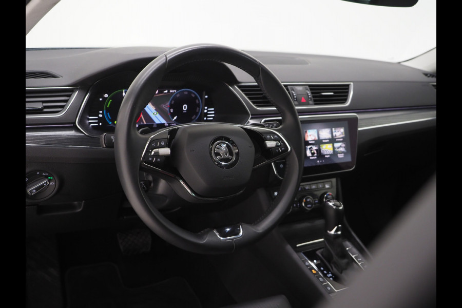 Škoda Superb Combi 1.4 TSI iV Style | Leder | Trekhaak | 360 | Massage | Stoelkoeling | Keyless | Virtual | Sfeerlicht