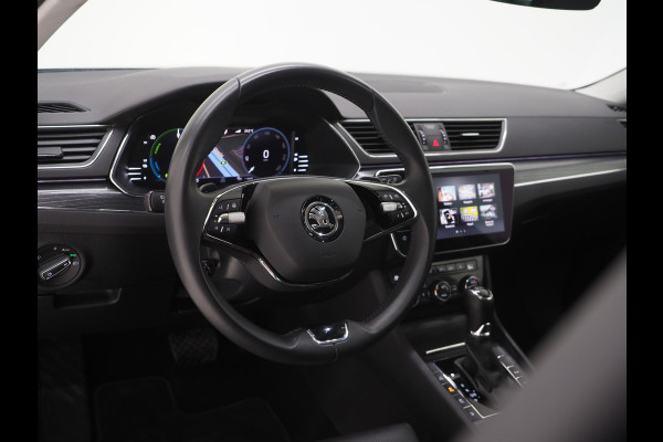 Škoda Superb Combi 1.4 TSI iV Style | Leder | Trekhaak | 360 | Massage | Stoelkoeling | Keyless | Virtual | Sfeerlicht