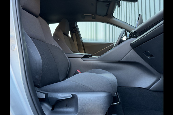 Toyota C-HR 1.8 Hybrid 140 Dynamic | Stuurverwarming | PDC V+A | BSM | 10jr GARANTIE | Rijklaar!!