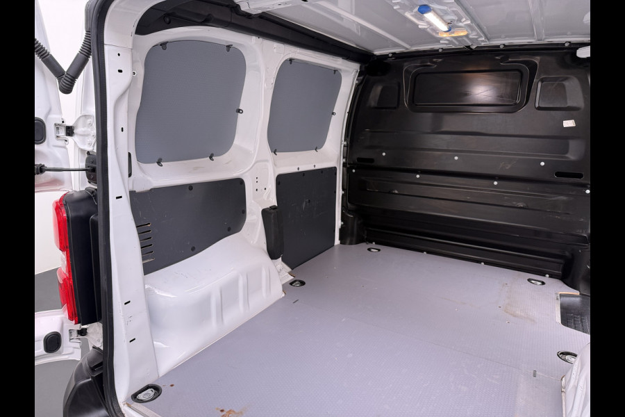 Opel Vivaro 1.5CDTI 102PK 3-Persoons Airco Cruise Control Euro 6 Regen-Lichtsensor Edition Betonlpex Vloer Wandbetimmering Schuifdeur 1e Eigenaar Origineel Nederlandse Auto