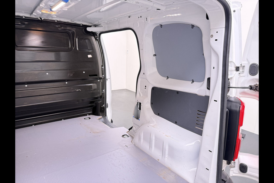 Opel Vivaro 1.5CDTI 102PK 3-Persoons Airco Cruise Control Euro 6 Regen-Lichtsensor Edition Betonlpex Vloer Wandbetimmering Schuifdeur 1e Eigenaar Origineel Nederlandse Auto