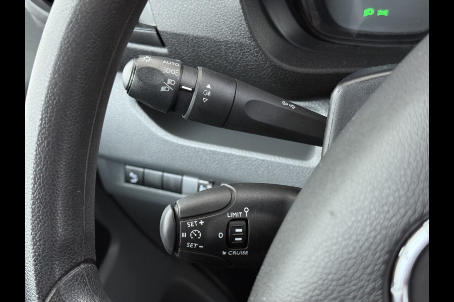 Opel Vivaro 1.5CDTI 102PK 3-Persoons Airco Cruise Control Euro 6 Regen-Lichtsensor Edition Betonlpex Vloer Wandbetimmering Schuifdeur 1e Eigenaar Origineel Nederlandse Auto