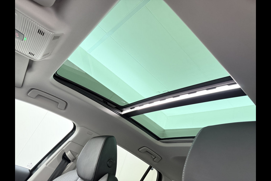 Škoda ENYAQ iV 60 SOH 92% Warmtepomp Panoramadak Adap.Cruise 3-Zone Stoelverwarming Keyless advanced Ecc Pdc Android Auto Apple Carplay Privacy Glas Lmv Led Isofix Lane Assist Verkeersbord herkenning 1e Eigenaar Dealeronderhouden Origineel Nederlandse Auto