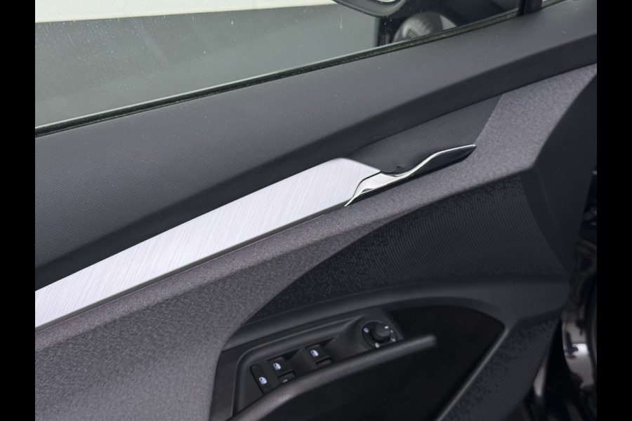 Škoda ENYAQ iV 60 SOH 92% Warmtepomp Panoramadak Adap.Cruise 3-Zone Stoelverwarming Keyless advanced Ecc Pdc Android Auto Apple Carplay Privacy Glas Lmv Led Isofix Lane Assist Verkeersbord herkenning 1e Eigenaar Dealeronderhouden Origineel Nederlandse Auto