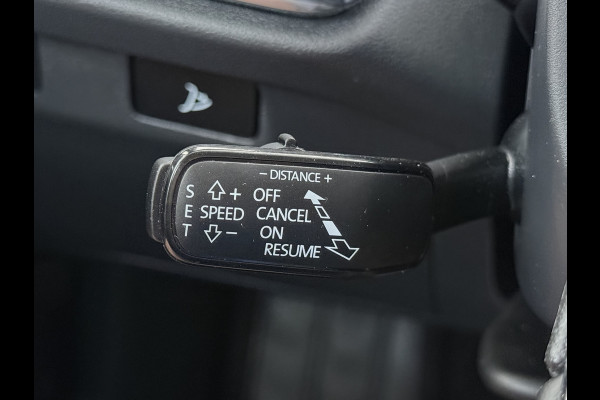 Škoda ENYAQ iV 60 SOH 92% Warmtepomp Panoramadak Adap.Cruise 3-Zone Stoelverwarming Keyless advanced Ecc Pdc Android Auto Apple Carplay Privacy Glas Lmv Led Isofix Lane Assist Verkeersbord herkenning 1e Eigenaar Dealeronderhouden Origineel Nederlandse Auto