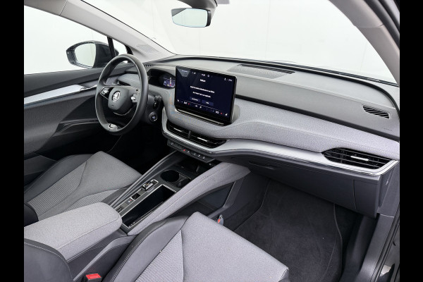 Škoda ENYAQ iV 60 SOH 92% Warmtepomp Panoramadak Adap.Cruise 3-Zone Stoelverwarming Keyless advanced Ecc Pdc Android Auto Apple Carplay Privacy Glas Lmv Led Isofix Lane Assist Verkeersbord herkenning 1e Eigenaar Dealeronderhouden Origineel Nederlandse Auto