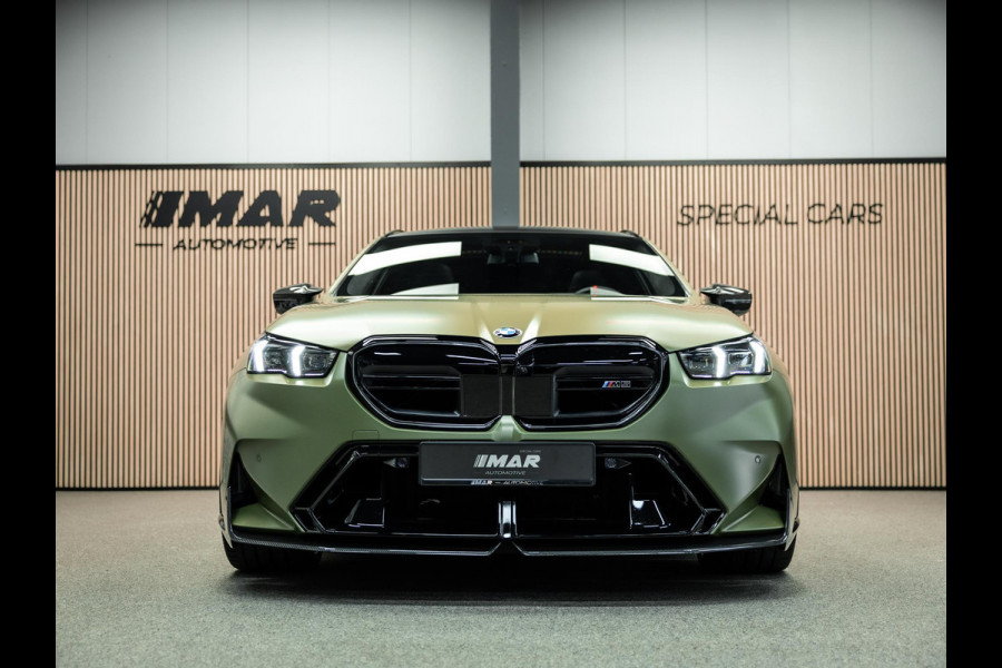 BMW 5 Serie Touring M5 Unieke kleur, Vossen 23/22 inch,Akrapovic, Carbon pack rondom