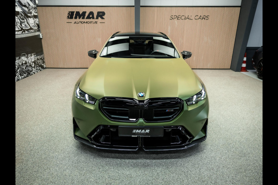 BMW 5 Serie Touring M5 Unieke kleur, Vossen 23/22 inch,Akrapovic, Carbon pack rondom