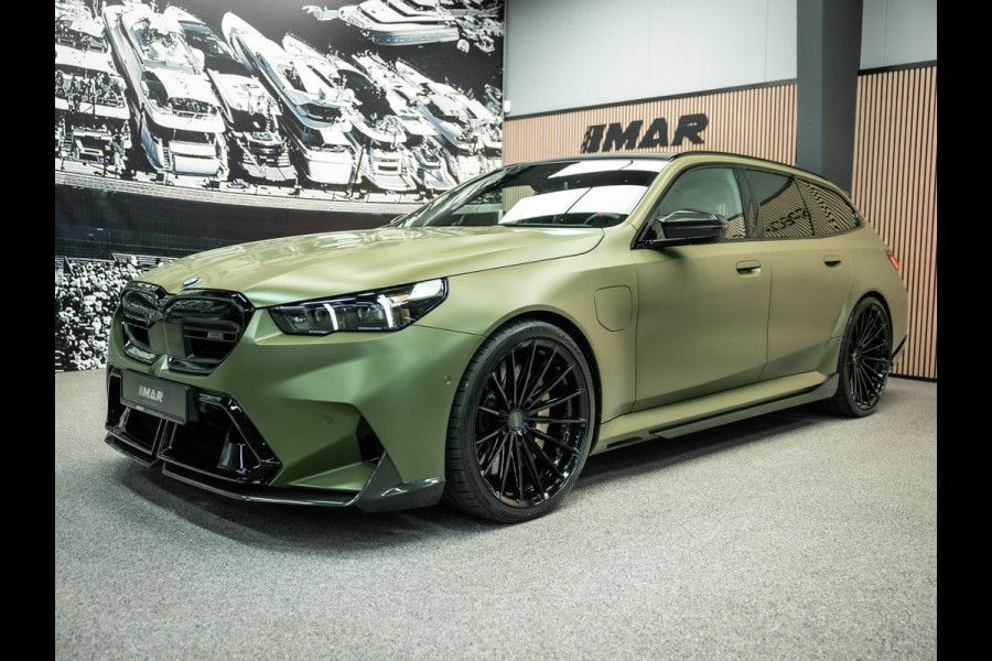 BMW 5 Serie Touring M5 Unieke kleur, Vossen 23/22 inch,Akrapovic, Carbon pack rondom