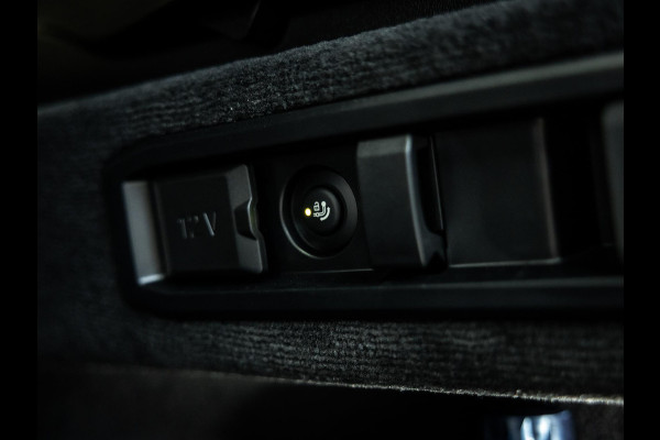 BMW 5 Serie Touring M5 Unieke kleur, Vossen 23/22 inch,Akrapovic, Carbon pack rondom