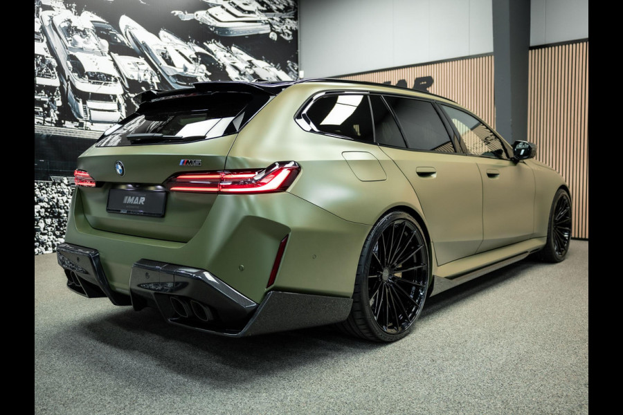 BMW 5 Serie Touring M5 Unieke kleur, Vossen 23/22 inch,Akrapovic, Carbon pack rondom