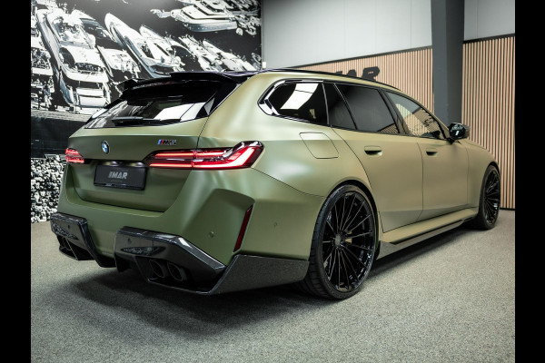 BMW 5 Serie Touring M5 Unieke kleur, Vossen 23/22 inch,Akrapovic, Carbon pack rondom