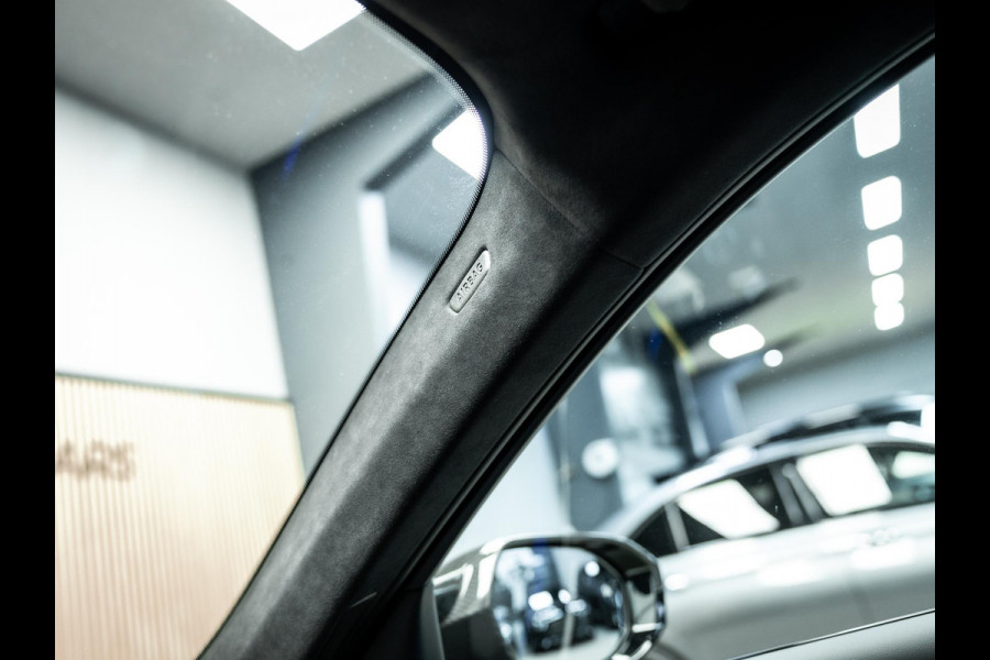 BMW 5 Serie Touring M5 Unieke kleur, Vossen 23/22 inch,Akrapovic, Carbon pack rondom
