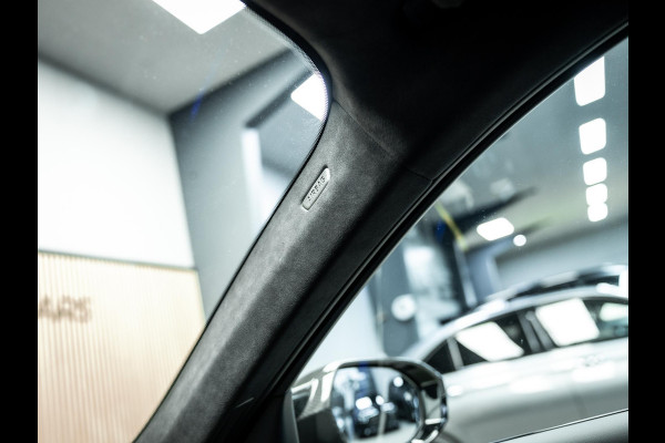 BMW 5 Serie Touring M5 Unieke kleur, Vossen 23/22 inch,Akrapovic, Carbon pack rondom