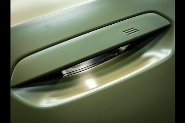 BMW 5 Serie Touring M5 Unieke kleur, Vossen 23/22 inch,Akrapovic, Carbon pack rondom