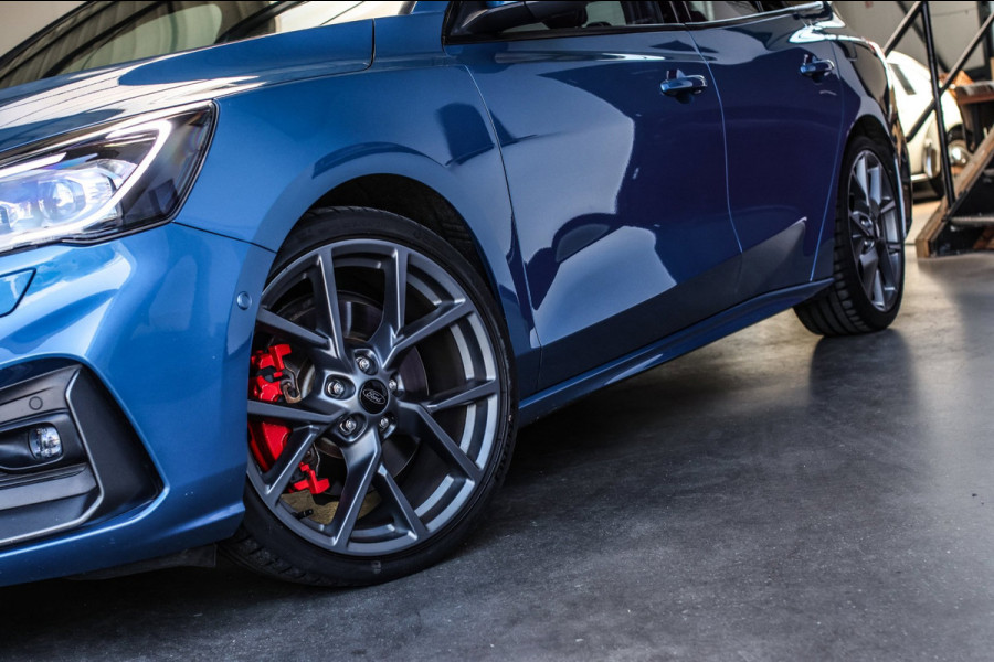 Ford FOCUS Wagon 2.3 EcoBoost ST-3 *Pano*B&O*Keyless*Camera*Elek. Stoelen*