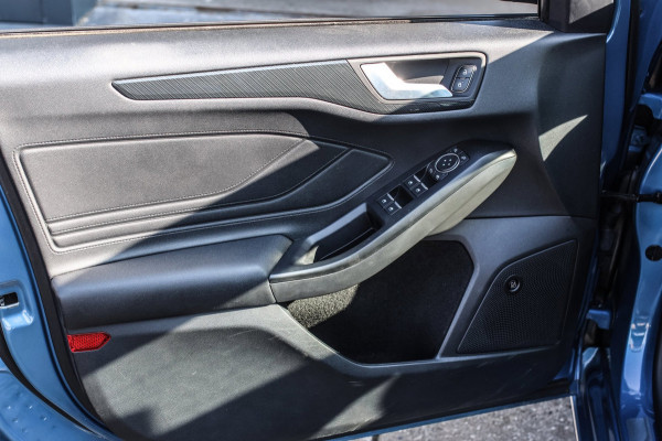 Ford FOCUS Wagon 2.3 EcoBoost ST-3 *Pano*B&O*Keyless*Camera*Elek. Stoelen*
