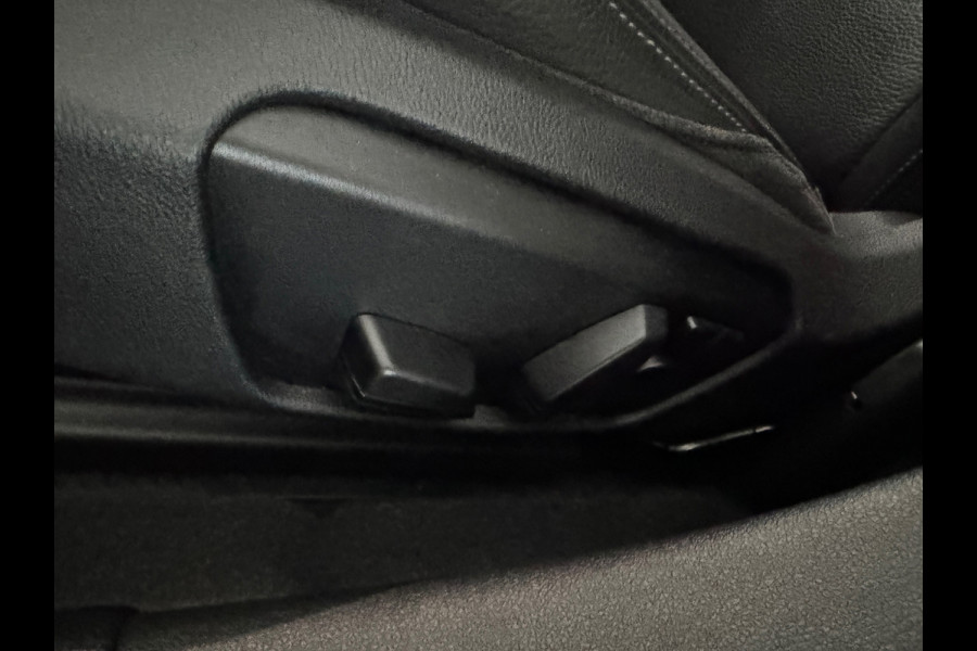 BMW 1-serie M135i xDrive High Executive Edition Pano|HuD|H/K