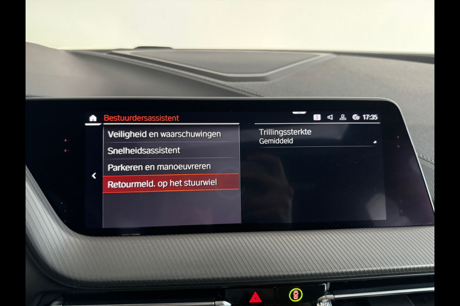 BMW 1-serie M135i xDrive High Executive Edition Pano|HuD|H/K