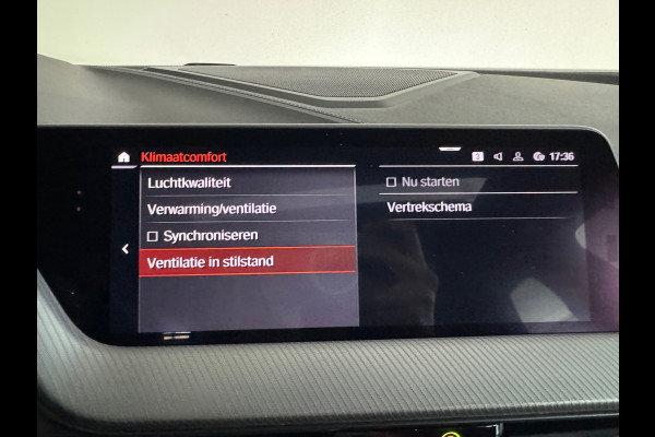 BMW 1-serie M135i xDrive High Executive Edition Pano|HuD|H/K
