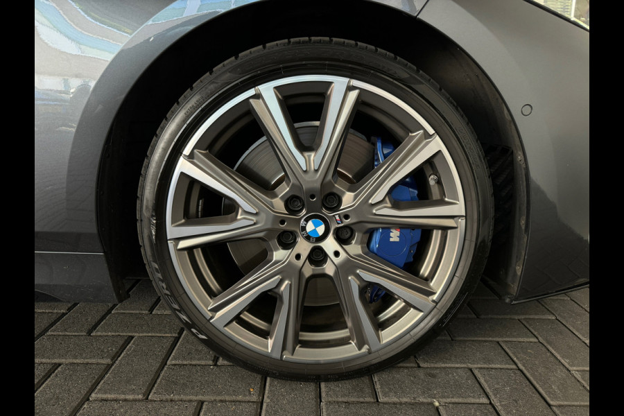 BMW 1-serie M135i xDrive High Executive Edition Pano|HuD|H/K