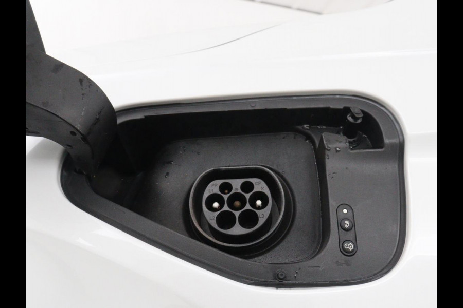 Seat Tarraco 1.4 TSI e-Hybrid PHEV Xcellence | SOH 87,3% | Panoramadak | Trekhaak | Adaptive cruise | Carplay | 360 Camera | Navigatie | Climate control | DAB+ | Full LED | Park assist