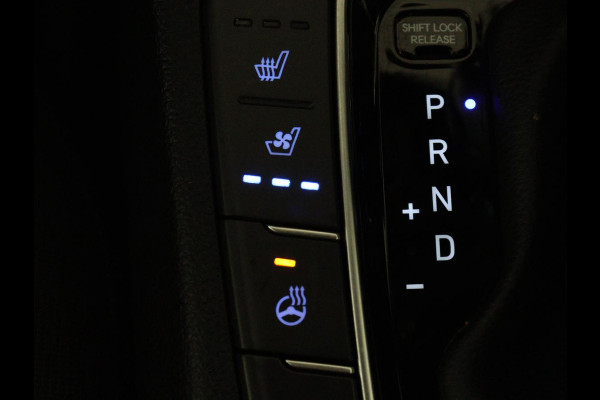 Hyundai i30 Wagon 1.5 T-GDi MHEV Premium Sky | Panoramadak | Stoel & Sturverwarming | Stoelkoeling | Camera | Adaptive cruise | Navigatie | Carplay | DAB+ | Climate control | Full LED