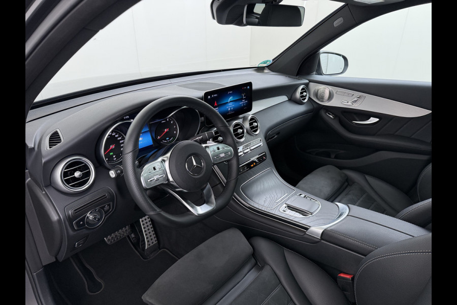 Mercedes-Benz GLC 300 e 4MATIC AMG line | Burmester Trekhaak
