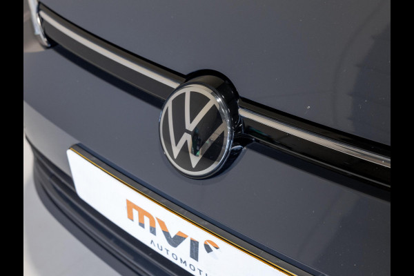 Volkswagen Golf Variant 1.0 TSI Life 110pk / Airco / Stoelverwarming / Achteruitrijcamera / Apple carplay / Adaptieve cruise control
