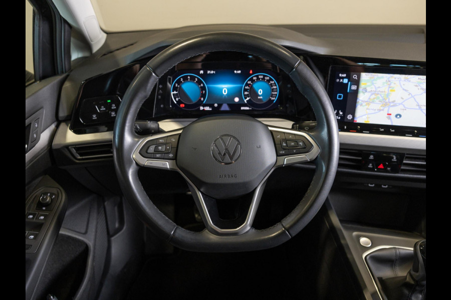 Volkswagen Golf Variant 1.0 TSI Life 110pk / Airco / Stoelverwarming / Achteruitrijcamera / Apple carplay / Adaptieve cruise control
